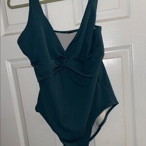 Old Navy Green One Piece Swimsuit Elegant Design